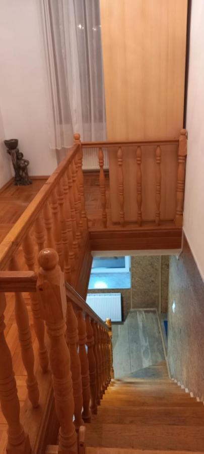 Двох Рівневі Апартаменти В Центрі إلفيف المظهر الخارجي الصورة
